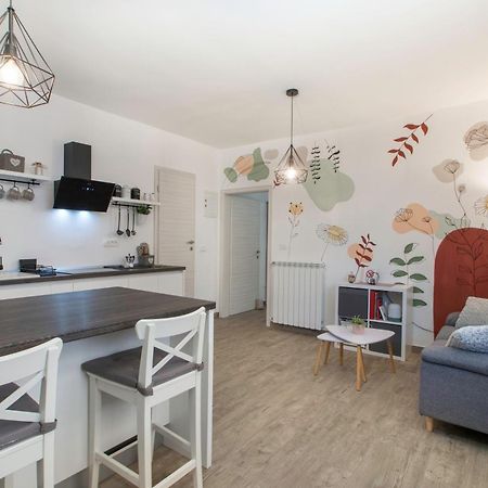 Apartment Vinotoc إيزولا المظهر الخارجي الصورة